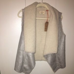 Brand New weatherproof vintage vest